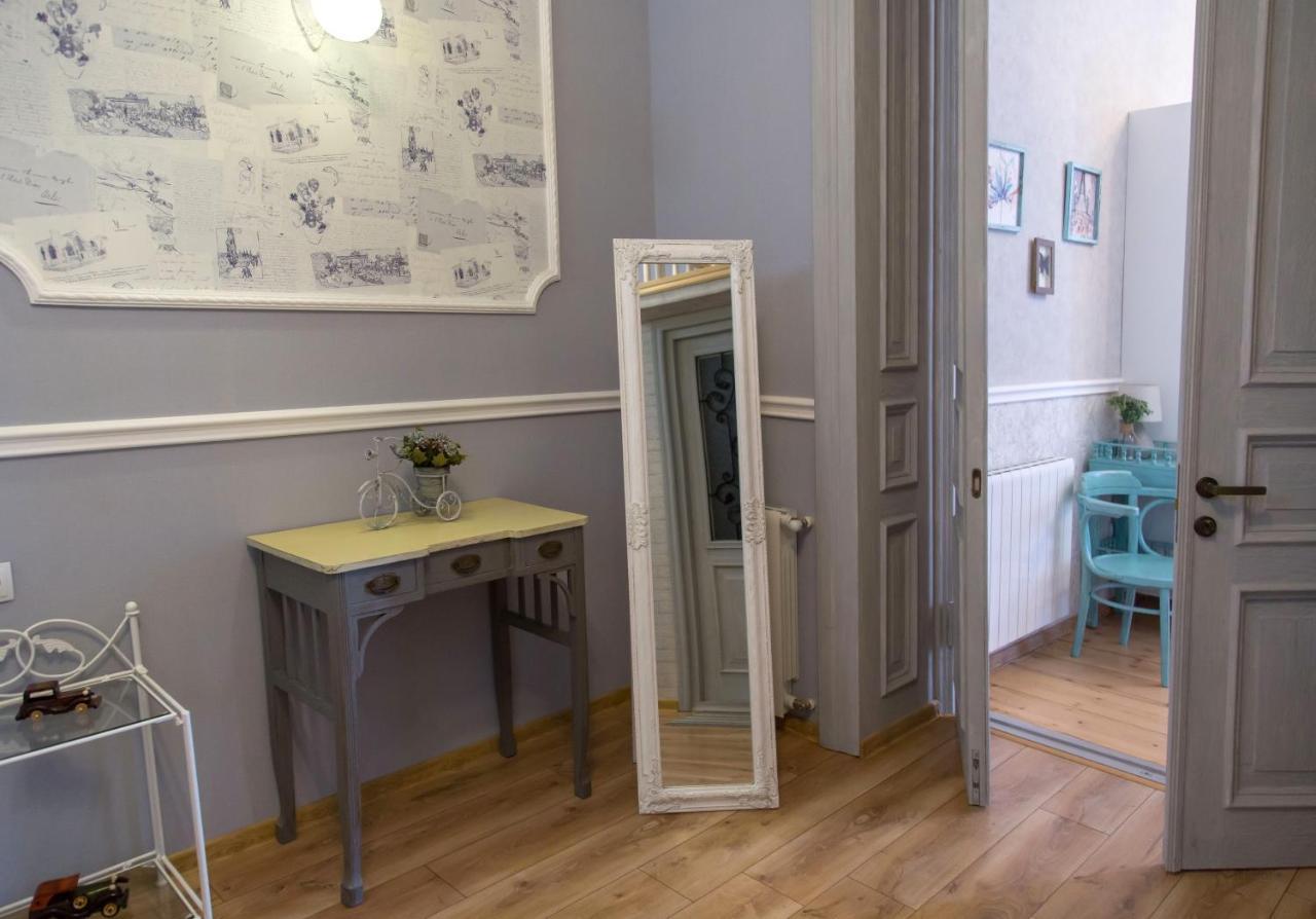 Apartament On Aghmashenebeli 26 Τυφλίδα Εξωτερικό φωτογραφία