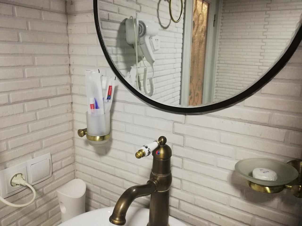 Apartament On Aghmashenebeli 26 Τυφλίδα Εξωτερικό φωτογραφία